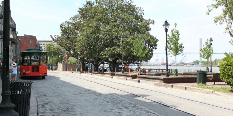 River street e o seu famoso bonde emSavannah, Geórgia River street e o seu famoso bonde emSavannah, Geórgia