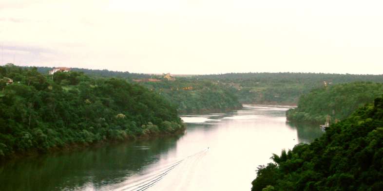 Foz do Iguaçu - Fronteira entre Brasil e Argentina