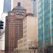 Clássica fachada do Warwick Allerton em Chicago
