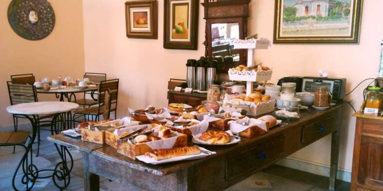 Pousada Beco do Bispo - Farto café da manhã