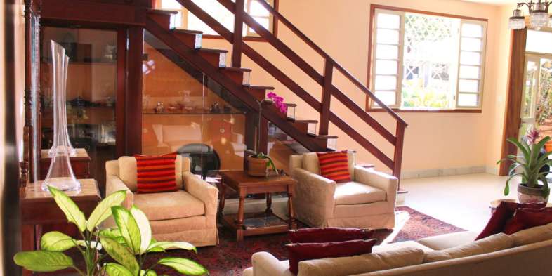 Pousada Beco do Bispo - Área de convivência próxima à recepção