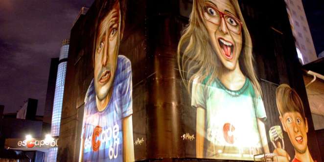 Fachada nada discreta do Escape 60, pode ter certeza de que você vai achar o lugar  Fachada nada discreta do Escape 60, pode ter certeza de que você vai achar o lugar