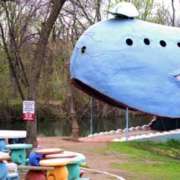 A grande baleia azul de Catoosa, Oklahoma - Capa