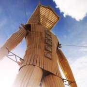 O Man durante o dia antes de ser queimado - Capa