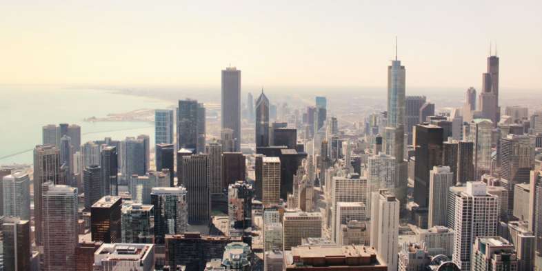Vista na direção sul do 360 Chicago, o observatório no alto do John Hancock Center