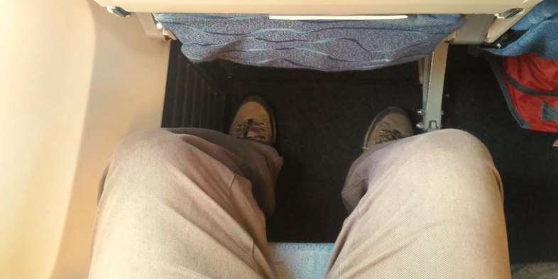 como é voar com a Aeromexico: Espaço entre assentos do voo da Aeromexico entre Cidade do México e Orlando Espaço entre assentos do voo da Aeromexico entre Cidade do México e Orlando