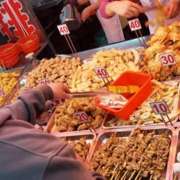 Barraca de frutos do mar no Night Market - Capa