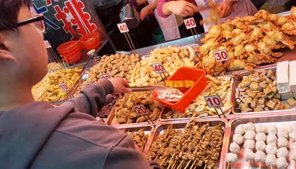 Barraca de frutos do mar no Night Market - Capa