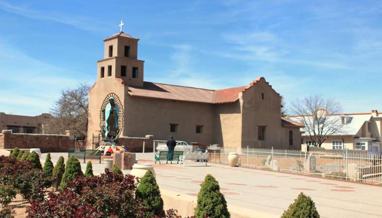 Vista externa do Santuário de Guadalupe é o mais antigo nos EUA dedicado à Nossa Senhora de Guadalupe Vista externa do Santuário de Guadalupe é o mais antigo nos EUA dedicado à Nossa Senhora de Guadalupe