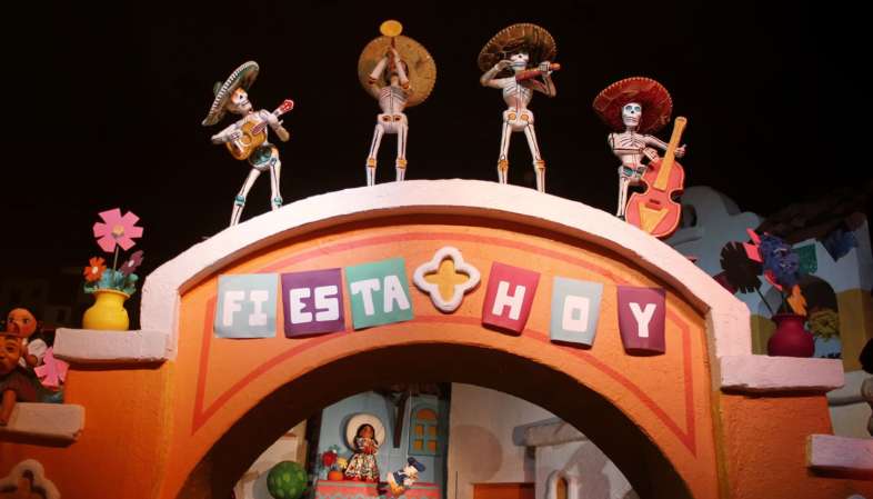 Atração na região do México no Epcot Center, ótima opção para dar um descanso para suas pernas Atração na região do México no Epcot Center, ótima opção para dar um descanso para suas pernas