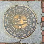 Marcador do início da Freedom Trail em Boston