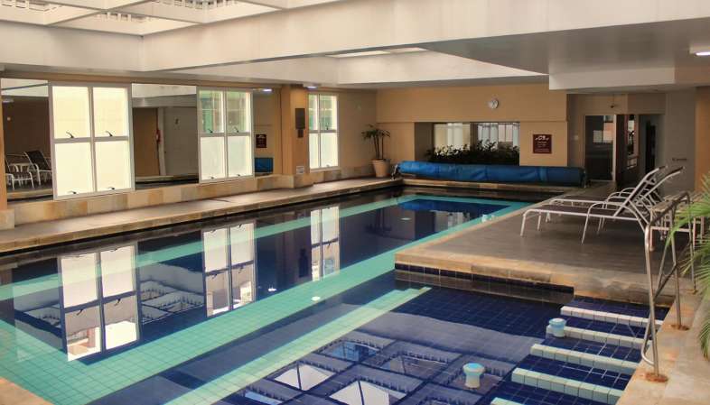 Piscina do Radisson Alphaville e do Comfort Suites Alphaville Piscina do Radisson Alphaville e do Comfort Suites Alphaville