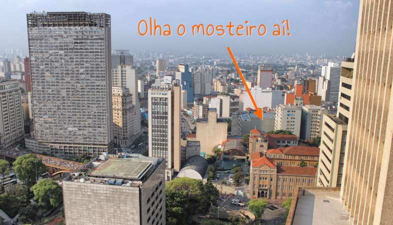 Mosteiro de São Bento, viaduto Santa Ifigênia e muito mais vistos do terraço do Edifício Martinelli Mosteiro de São Bento, viaduto Santa Ifigênia e muito mais vistos do terraço do Edifício Martinelli