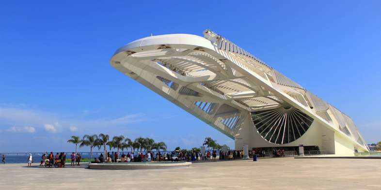 O Museu do Amanha e sua imponente cobertura no Boulevard Olimpico a poucos minutos do Belga Hotel O Museu do Amanhã e sua imponente cobertura no Boulevard Olímpico a poucos minutos do Belga Hotel