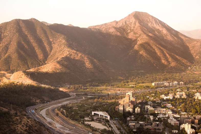 Vista das montanhas mais próximas de Santiago