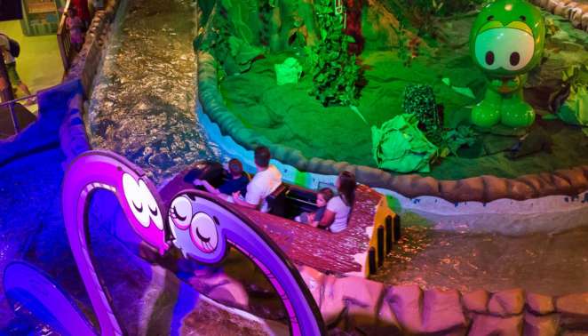 Horacic Park Brinquedo com queda de agua no Parque da Monica