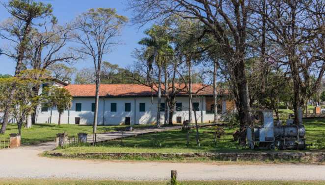 Sede da administração da Real Fábrica de Ferro que hospedou Dom Pedro II em suas visitas à região Sede da administração da Real Fábrica de Ferro que hospedou Dom Pedro II em suas visitas à região