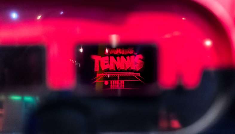 Tela inicial do jogo Mario's Tennis rodando no Virtual Boy, a primeira tentativa de 3D da Nintendo, na exposição A Era dos Games na Bienal do Ibirapuera Tela inicial do jogo Mario's Tennis rodando no Virtual Boy, a primeira tentativa de 3D da Nintendo, na exposição A Era dos Games na Bienal do Ibirapuera