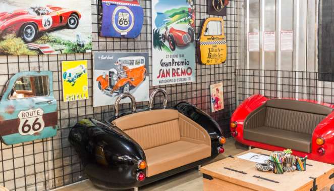 Curitiba Antique Car: bar e espaço infantil Bar temático com espaço infantil do Curitiba Antique Car