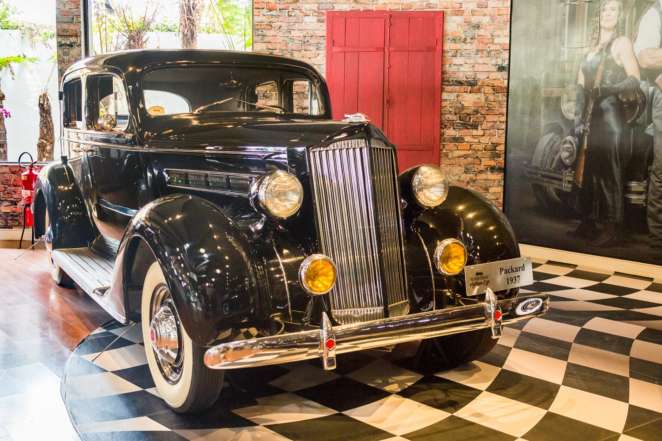Curitiba Antique Car: Packard 1937, um dos modelos mais associados a Al Capone e à máfia de Chicago O Curitiba Antique Car tem uma seção com alguns dos modelos mais associados à máfia dos anos 20 e 30. Na foto, o Packard 1937