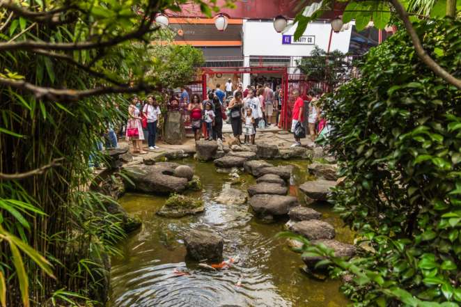 I Japão.BR - Caminhada pelo bairro da Liberdade: Jardim Japonês O Jardim Oriental próximo à Praça da Liberdade