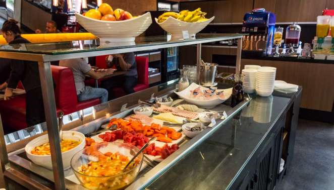 Ramada Viracopos: o hotel próximo ao aeroporto de Campinas oferece ótimo café da manhã incluso na diária Ramada Viracopos: o hotel próximo ao aeroporto de Campinas oferece ótimo café da manhã incluso na diária