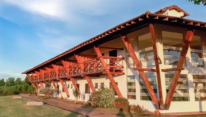 Um dos blocos do Hotel do SESC Pantanal Porto Cercado