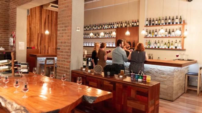 Você pode começar sua noite uma hora antes no The Argentine Experience ao comprar o pacote de vinhos e coquetéis